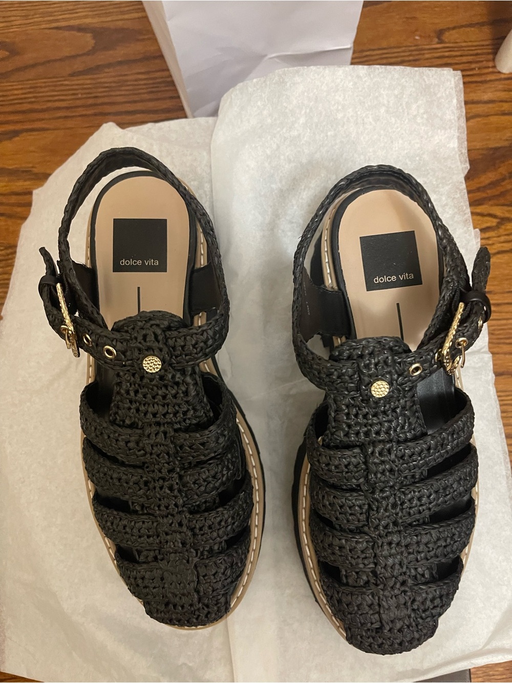 Dolce Vita Black Braided Fisherman Sandals Lasly sandals onyx knit
Never worn